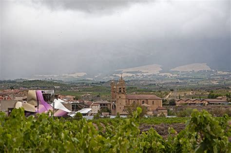 Desde Elciego Ma Ana Gris Con Algo De Lluvia Y Grados Eitb Eus