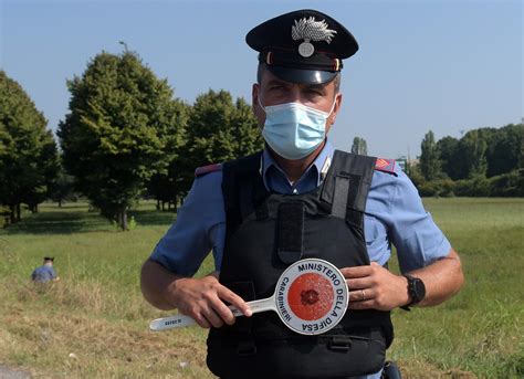 Mi Getto Dal Ponte Salvata Dai Carabinieri