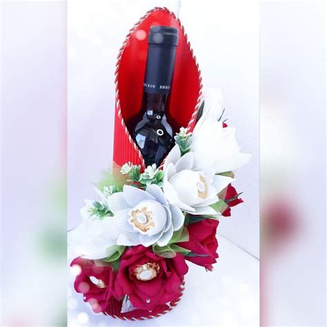 Вино в подарок | Table decorations, Decor, Home decor