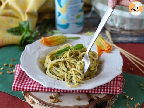 Pasta Con Flores De Calabac N Ricotta Y Pistachos Receta Petitchef