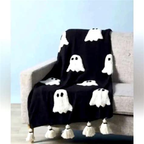 Ghost Fur Throw Blanket Bedding