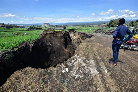 Benua Afrika Sedang Merobek Dan Dapat Terbelah Dua Menurut Ahli Geologi