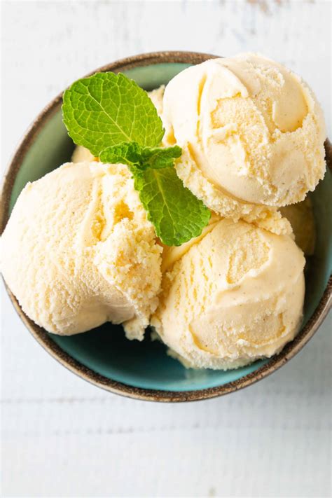 Vegan Ice Cream With 2 Ingredients (No ice cream maker needed!)