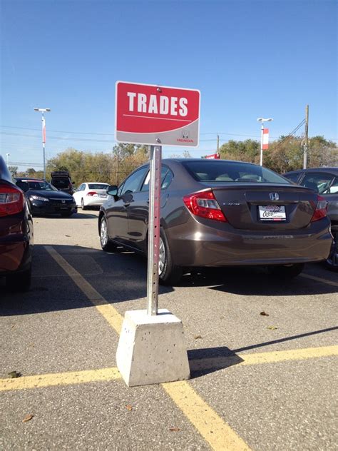 Shop For Custom Outdoor Street Advertising Signage in Brantford Ontario