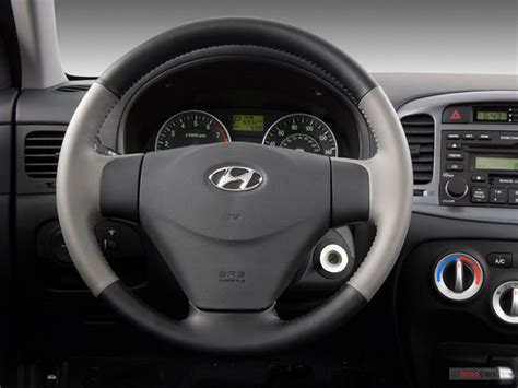 2011 Hyundai Accent: 16 Interior Photos | U.S. News