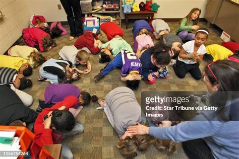 School Tornado Drill Photos and Premium High Res Pictures - Getty Images