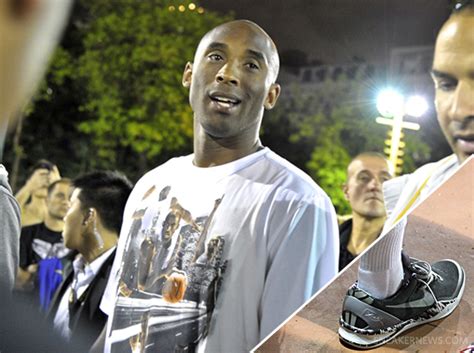 Kobe Bryant in Nike Kobe 8 Black/White - SneakerNews.com