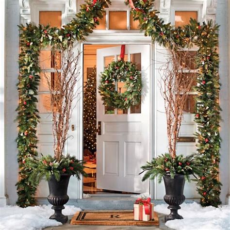 41 Affordable Winter Christmas Decorations Ideas