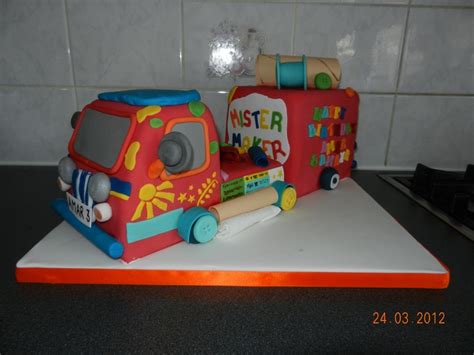 Mr Maker Mobile Cake Wow This Is Awesome Birthday Cakes Etc Pinterest Awesome This