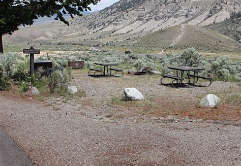 Mammoth Hot Springs Campground