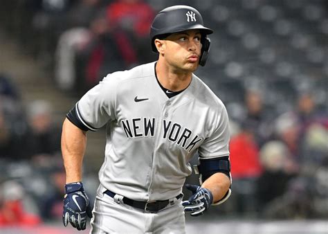 Giancarlo strikes out four times in return to Yankees' lineup