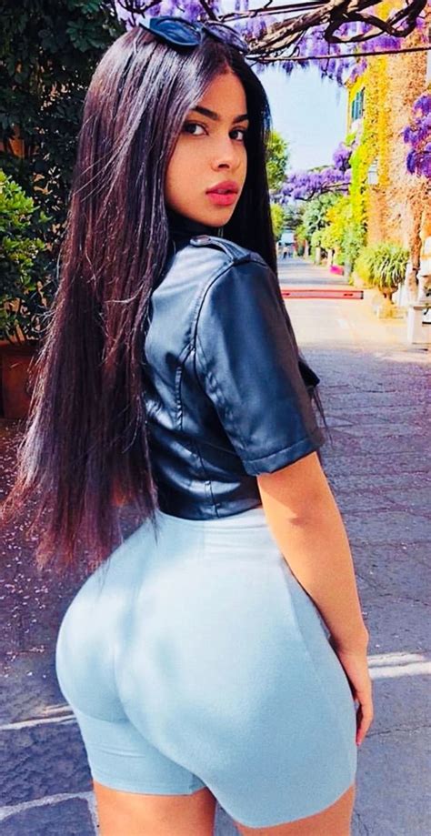 Pin By Megatron On Beautiful Thick Women Latina Women Latina Girls Curvy Girl Fashion