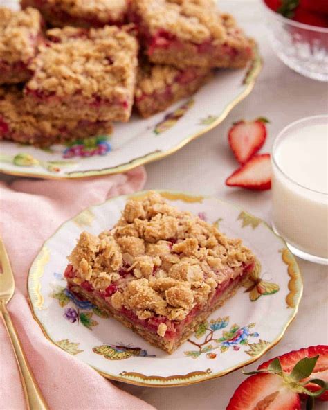 21 Best Rhubarb Recipes What To Make With Rhubarb