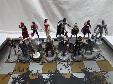 Dc Comics Batman Chess Set By Eaglemoss With Extra Pieces