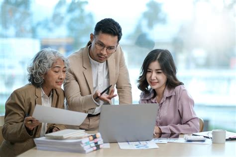 Terapkan Lingkungan Dan Budaya Kerja Yang Positif Allianz Indonesia