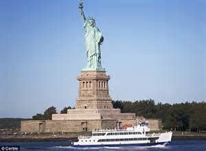 Does Circle Line stop at Statue of Liberty? – Road Topic