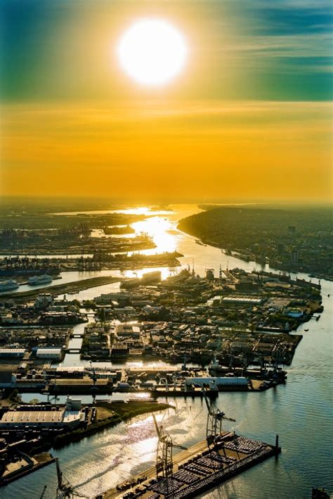 Hamburg Von Oben Sonnen Untergang Ber Der Landschaft Des Hafens Am