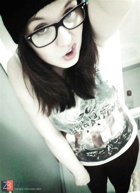 Insane Tiny Emo Teenagers From Belfast For Sloppy Comments ZB Porn