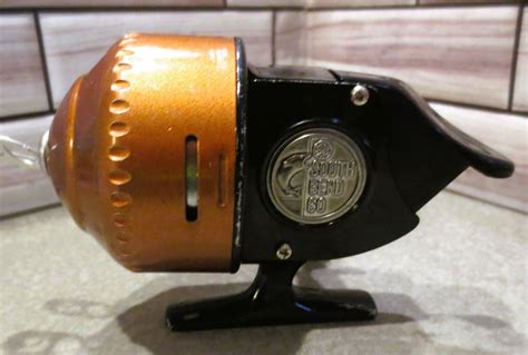 Vintage South Bend Spin Cast Fishing Reel Gladding Group Very Clean