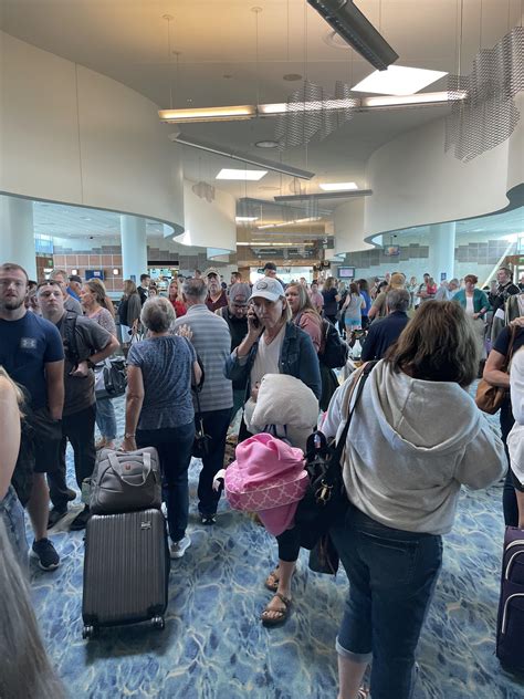 sgf airport shut down… no one allowed in or out, no flights taking off