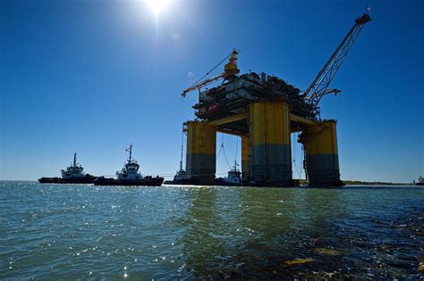 The Energy 202 The Two Problems With Trumps Offshore Drilling Push The Washington Post