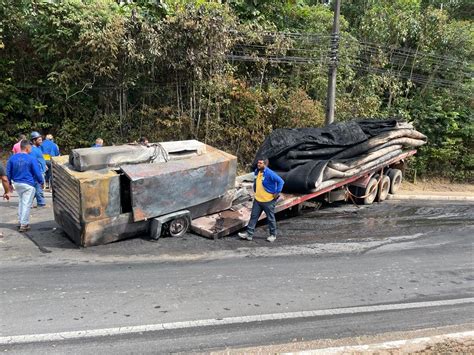 Carreta Pega Fogo Na Av Do Turismo Ap S Curto Circuito Em Gerador