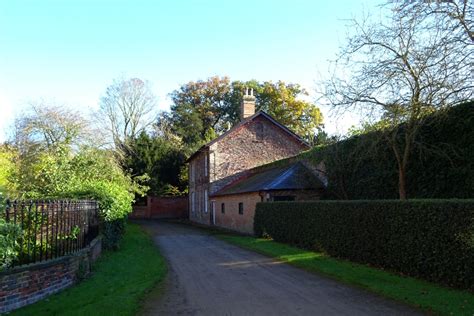 Cottage In The Grounds Of Beningbrough DS Pugh Cc By Sa 2 0