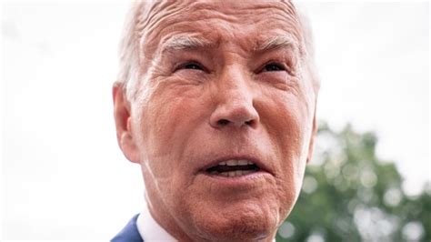 Odd Marks On Joe Bidens Face Shocked Reporters What They Are World