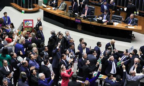 Câmara aprova marco temporal de demarcação de terras indígenas Jornal