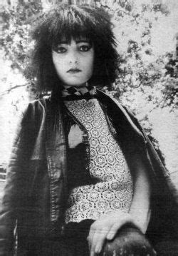 Pin By Feliks On Cosplay In Siouxsie Sioux Goth Bands Siouxsie