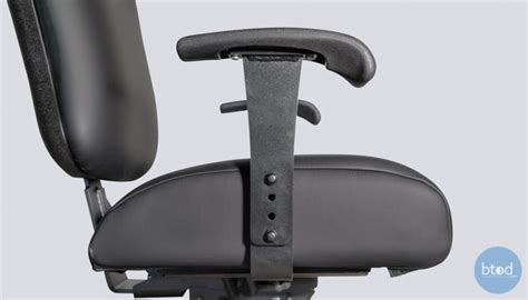 4 Most Common Office Chair Armrest Adjustments in 2024