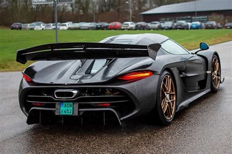 Matte black Koenigsegg Jesko – Cars Club