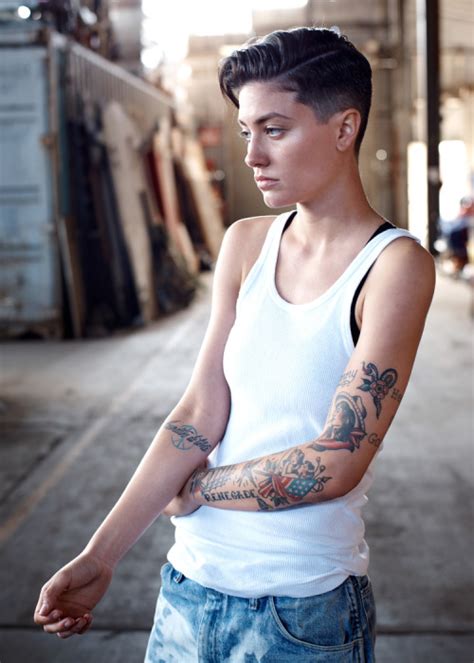 Andro Masc Inspo Lesbian Hair Tomboy Haircut Androgynous Women