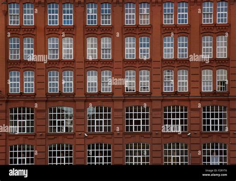 Red Brick Buildings Fotos Und Bildmaterial In Hoher Aufl Sung Alamy