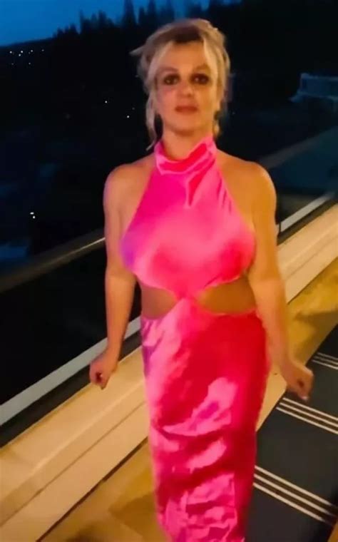 Britney Spears Goes Braless Under Sheer Cut Out Dress In Pulse Raising Display Viral Content