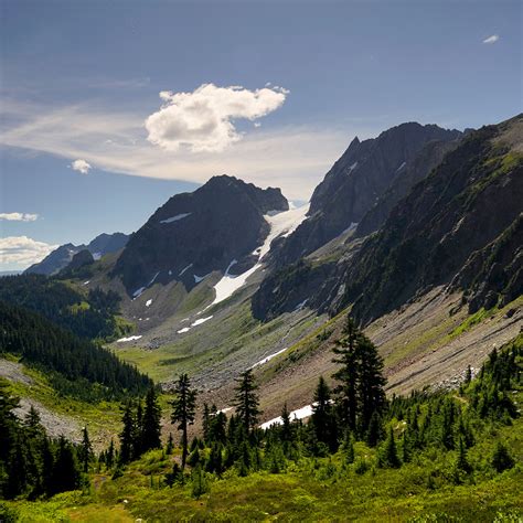 WanderingAway.com : Hiking Hidden Lake Fire Lookout