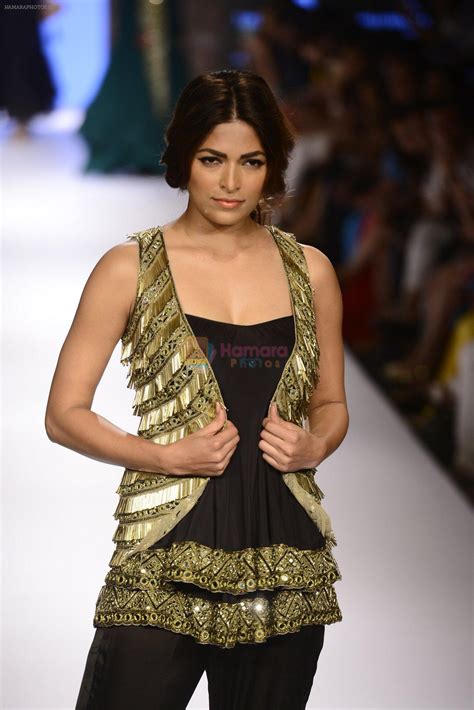 Model Walks For Arpita Mehta Show At LIFW Day 5 On 29th Aug 2015