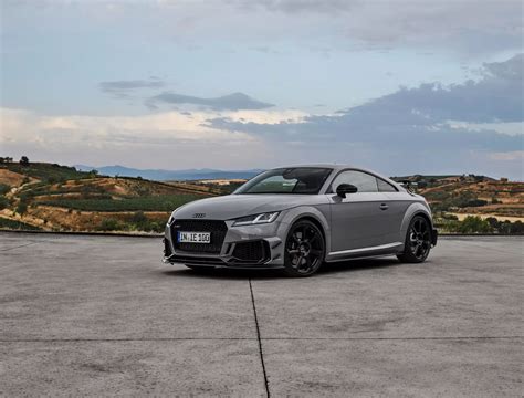 El Audi TT RS Coupé celebra su innovador diseño y dinámica con una