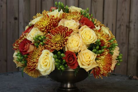 Autumn Flower Arrangement | Flower arrangements, Fall flower ...