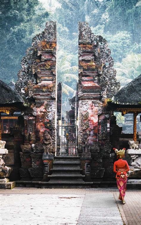 The Temple Of Tirta Empul An Ancient Ritual In The Heart Of The