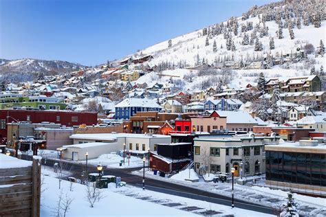 Beautiful U.S. Towns to Visit in the Winter