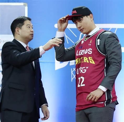 신중하게 그리고 예상대로2019 Kbl 신인 드래프트 1순위는 최대어 박정현 네이트 스포츠