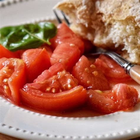 Easy Marinated Tomato Salad Recipe She Loves Biscotti