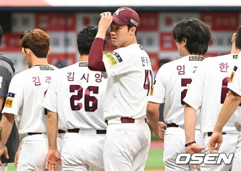 3연승 홍원기 감독 안우진 데뷔 첫 10승 달성 축하 고척 톡톡 네이트 스포츠