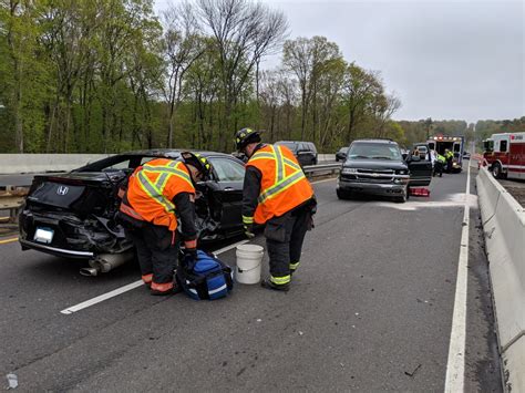 2 Injured In Multi Car Crash On Merritt Parkway In Westport Fd Westport Ct Patch