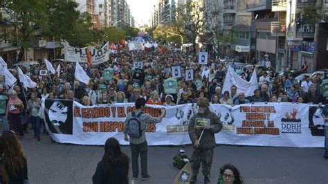 Pressenza D Nde Est Santiago Maldonado Manifestaciones En Todo El