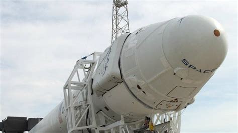 SpaceX to retry rocket, cargo launch Saturday