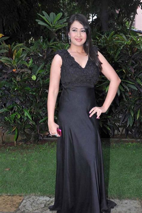 MY COUNTRY ACTRESS Actress Preeti Jhangiani Hot In Spicy Photoshoot