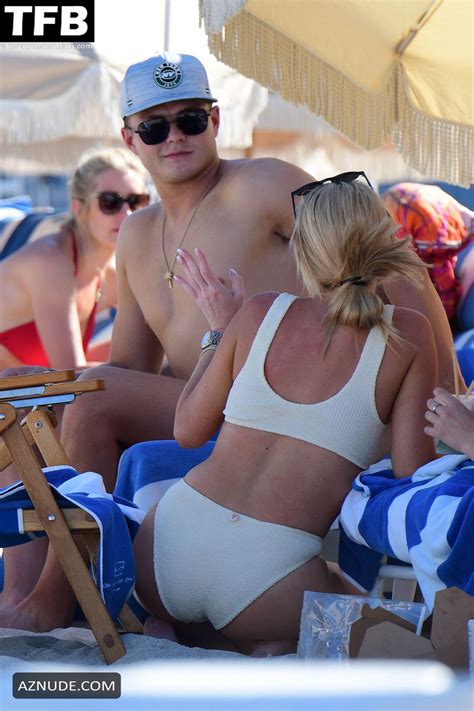 Abbey Gile Sexy Seen Flaunting Her Hot Bikini Body At The Beach In Miami Aznude