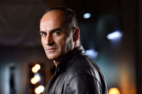 Exclusive Legion Season 2 Scoop Shining The Spotlight On Navid Negahban Seat42f